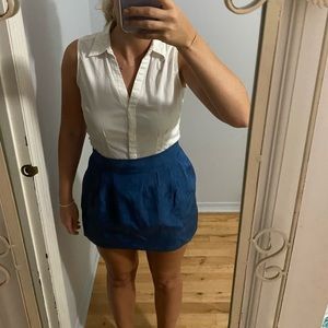 Banana Republic White Sleeveless Buttondown